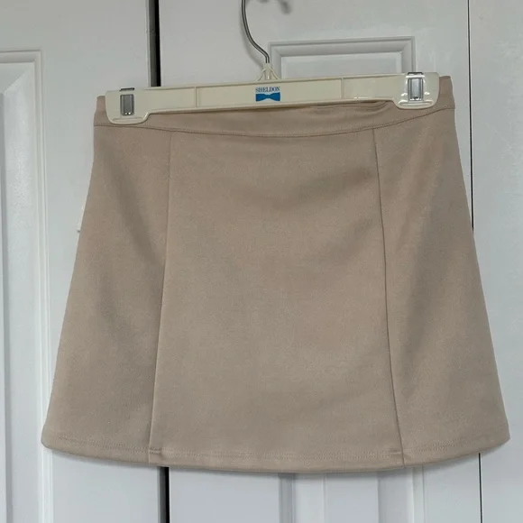 NWT ALTAR'D STATE MINI SKIRT - SIZE XS. - Picture 2 of 12